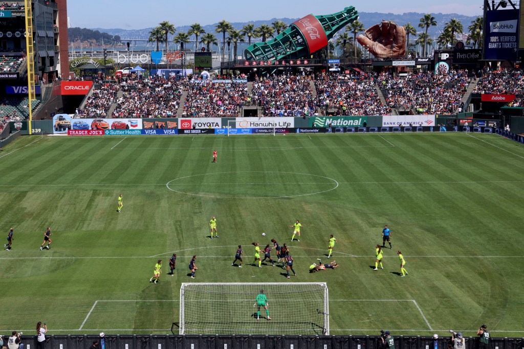 Bay FC, Washington Spirit set NWSL record at Oracle Park in San Francisco